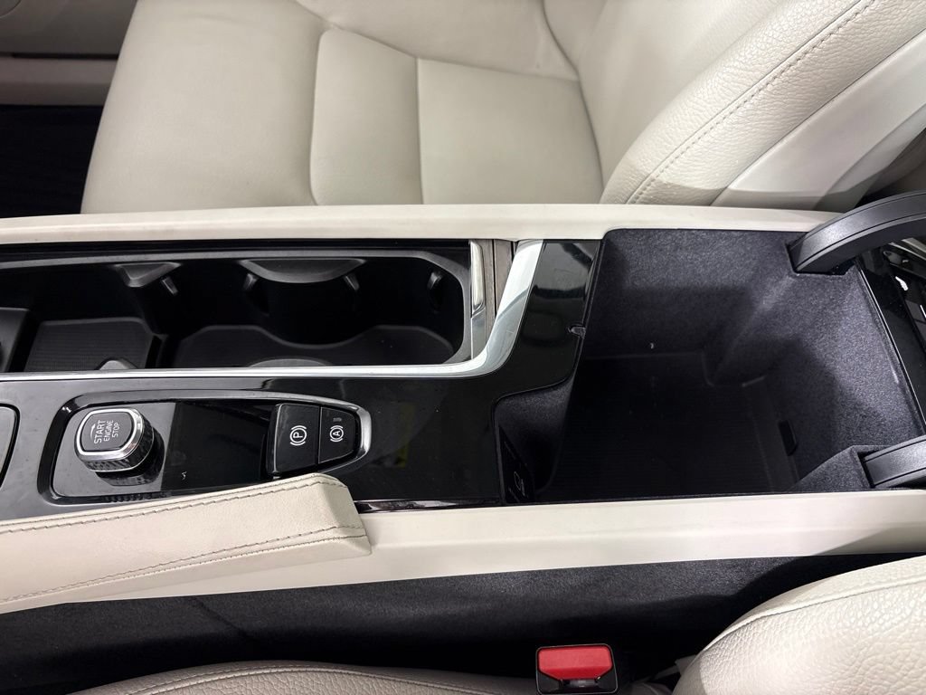 Used 2023 Volvo XC90 B6 Plus w/ Protection Package Premier AWD/4WD image 37