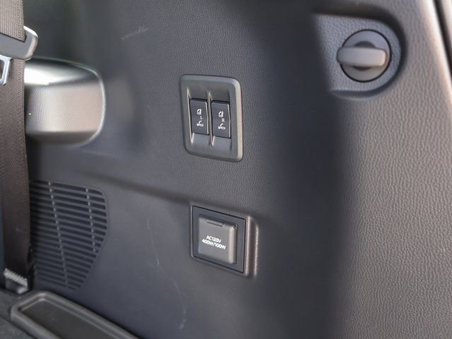 Used 2024 Lexus GX 550 w/ Accessory Package (2T) AWD/4WD image 23