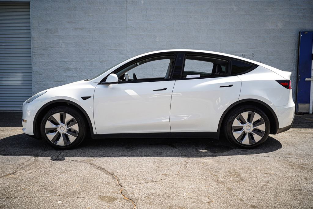 Used 2021 Tesla Model Y Long Range image 10