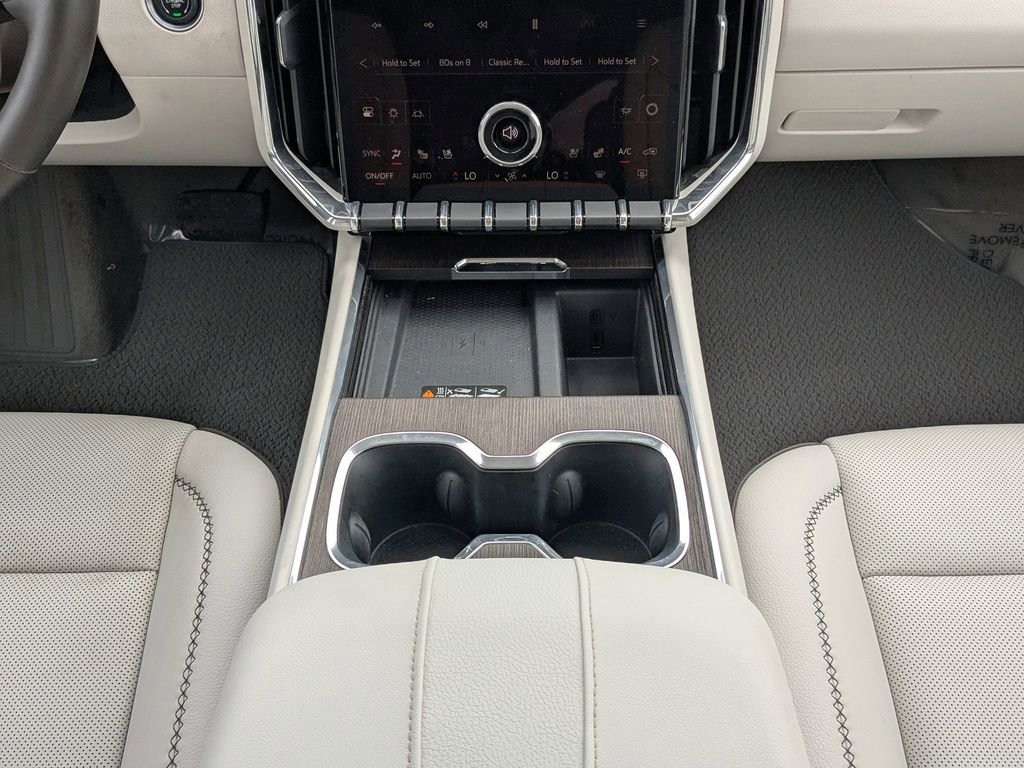 Used 2024 GMC Acadia Denali image 19