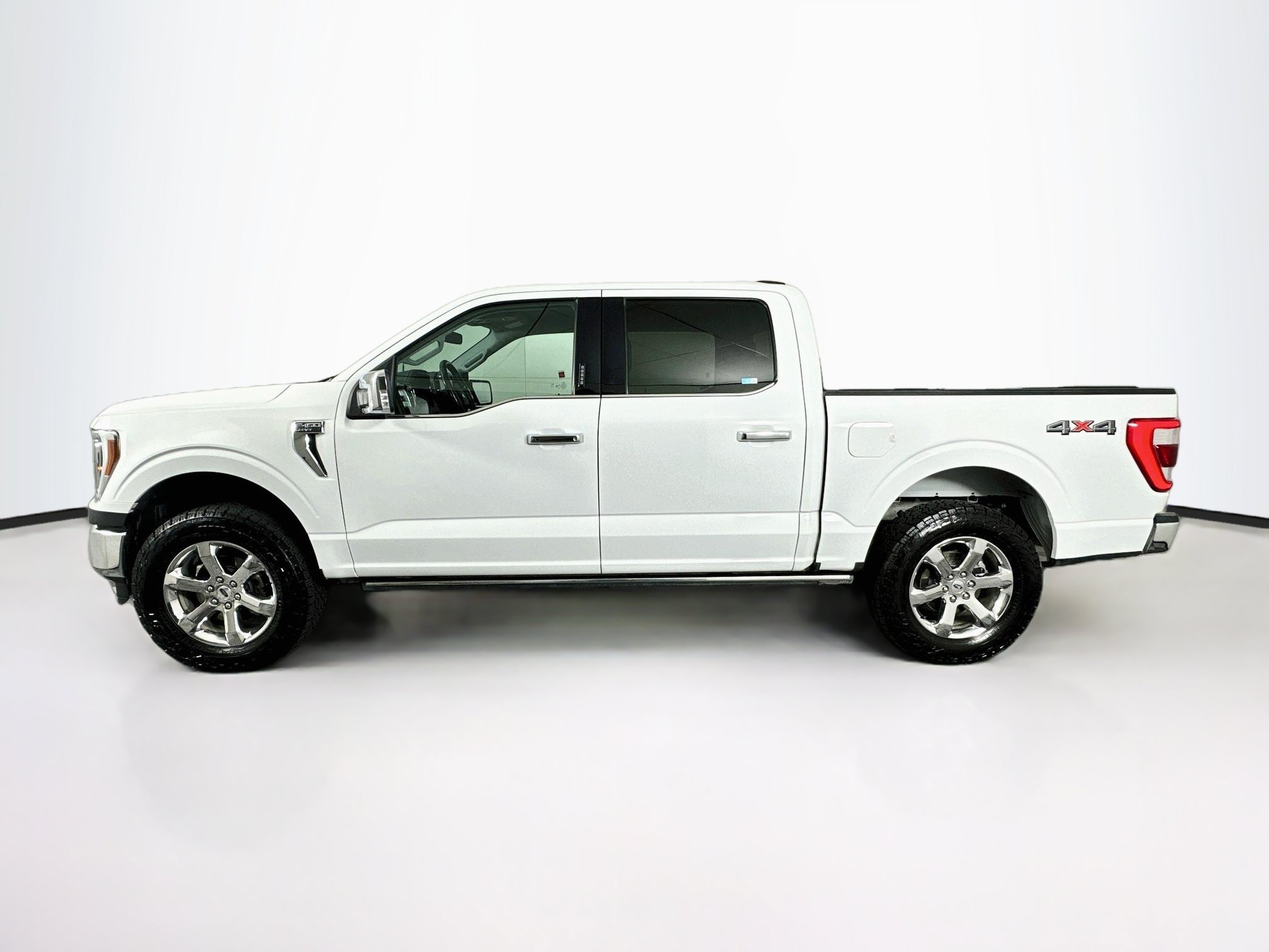 Used 2023 Ford F150 Lariat w/ Equipment Group 502A High AWD/4WD image 4