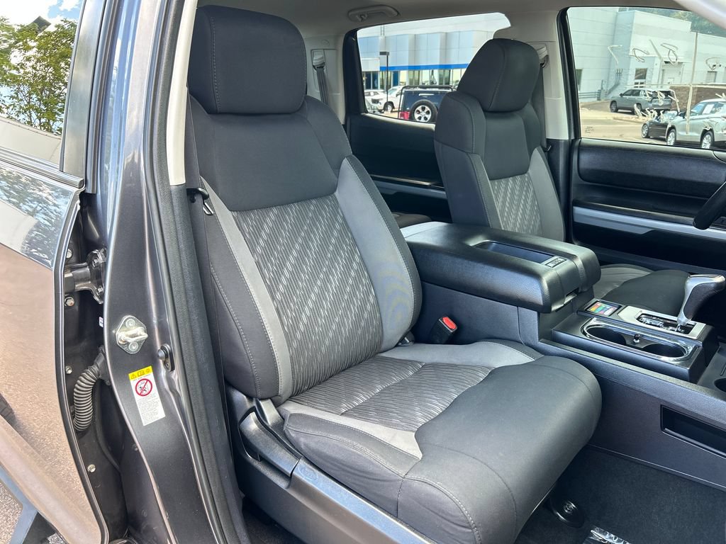 Used 2019 Toyota Tundra SR5 AWD/4WD image 17