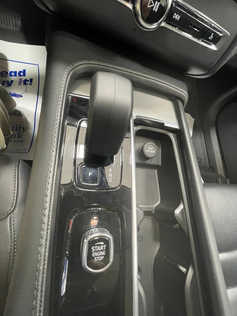 Used 2023 Volvo XC90 B5 Core w/ Protection Package Premier AWD/4WD image 19