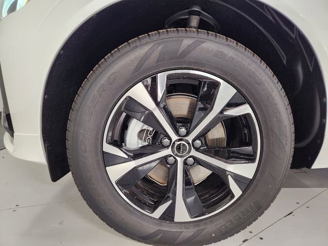 New 2026 Volvo XC60 B5 Core image 8