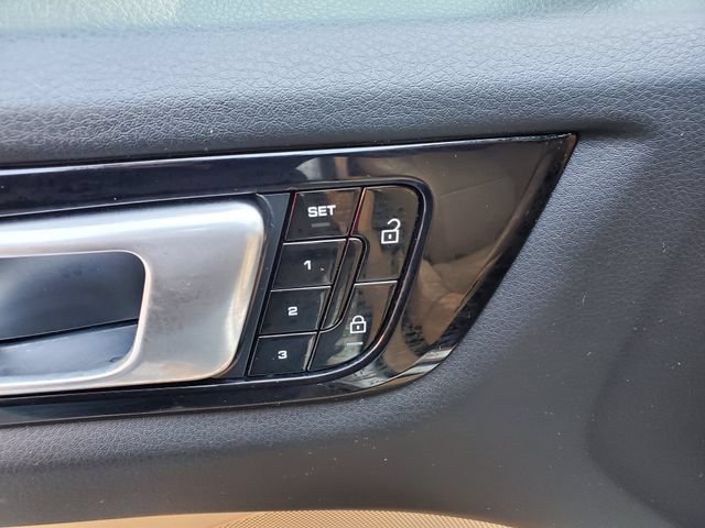 Used 2021 Porsche Cayenne AWD/4WD image 20