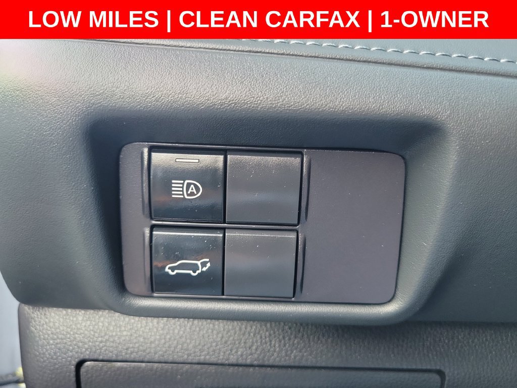 Used 2022 Toyota Highlander LE FWD image 24