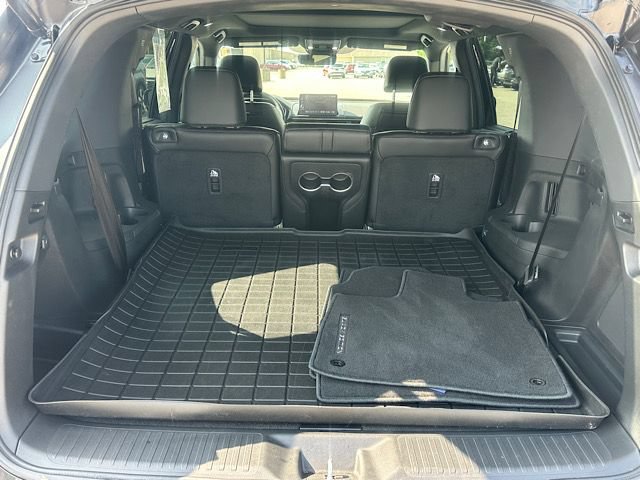 Used 2025 Honda Pilot Black Edition image 15