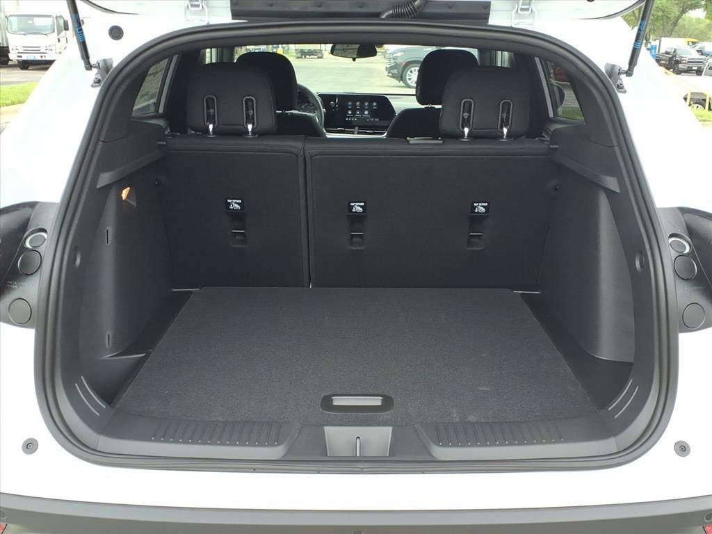 New 2026 Chevrolet Trax RS w/ Driver Confidence Package image 10