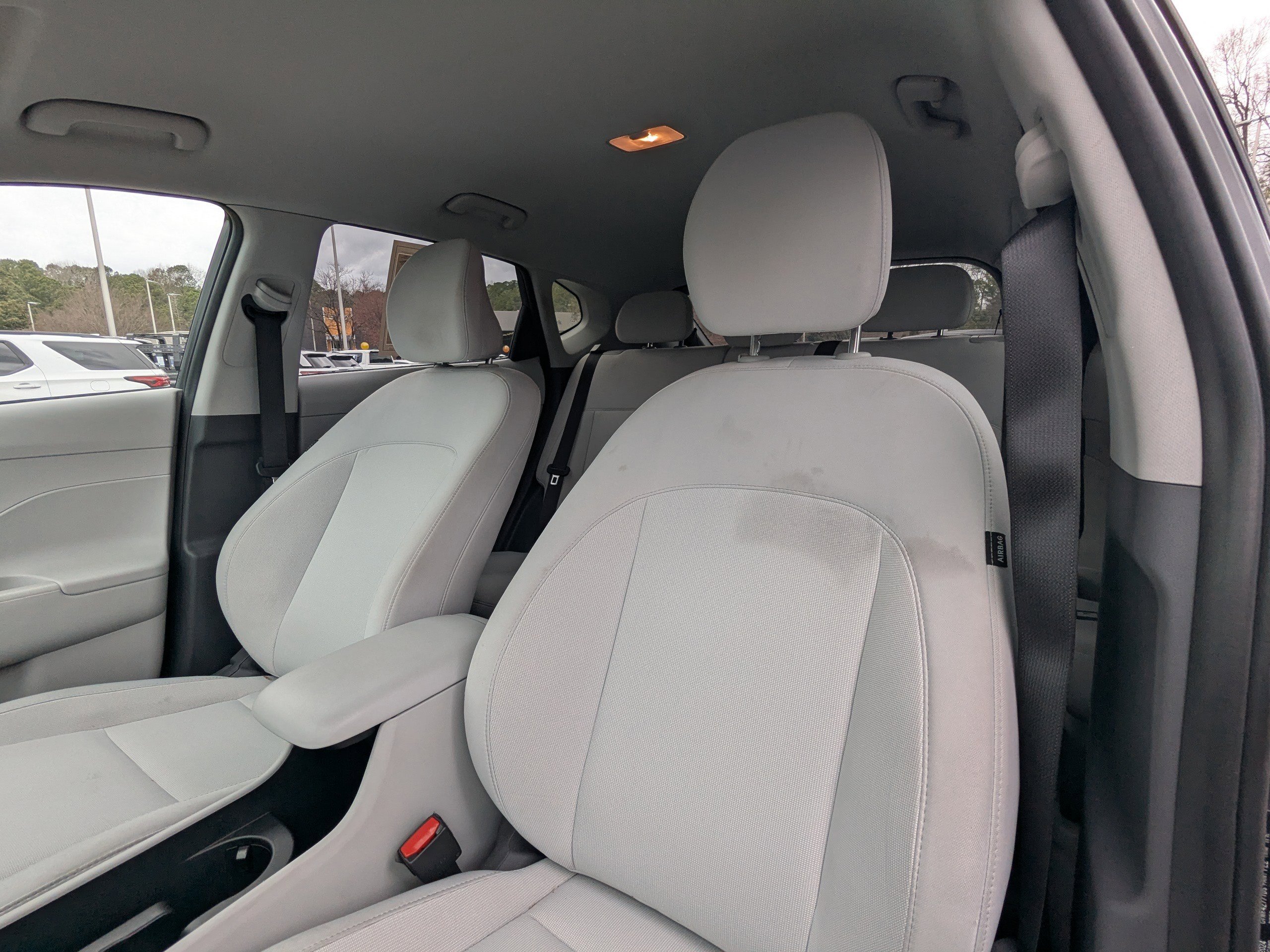 Used 2025 Hyundai Kona SEL image 9