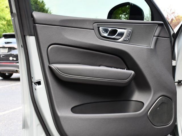 New 2025 Volvo XC60 T8 Plus w/ Protection Package Premier image 10