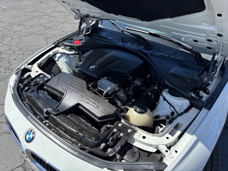Used 2014 BMW 320i Sedan RWD image 24