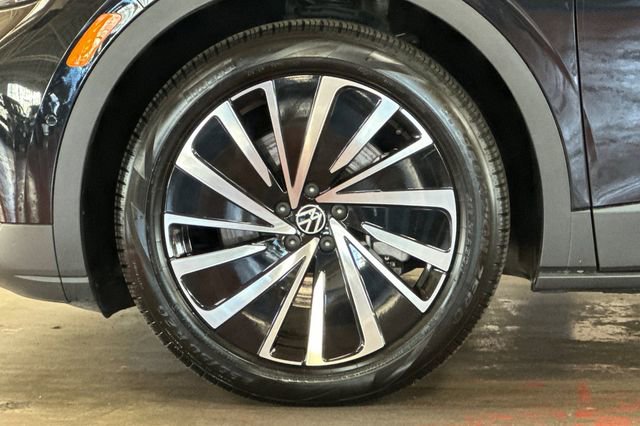 Certified 2024 Volkswagen ID.4 S image 34