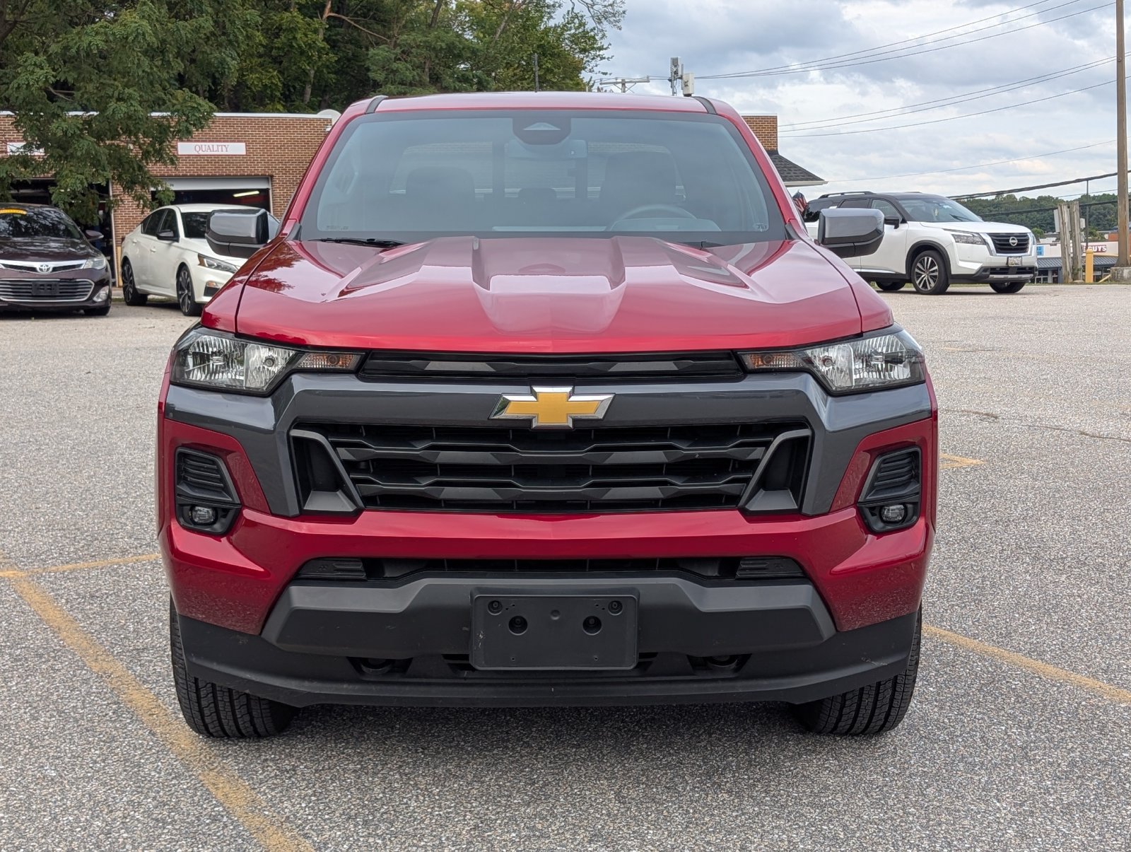 Used 2024 Chevrolet Colorado LT w/ LT Convenience Package II AWD/4WD image 8
