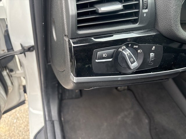 Used 2017 BMW X3 sDrive28i image 23