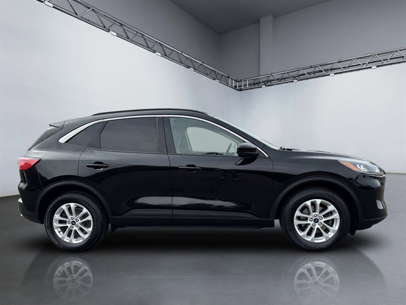 Used 2020 Ford Escape SE AWD/4WD image 3