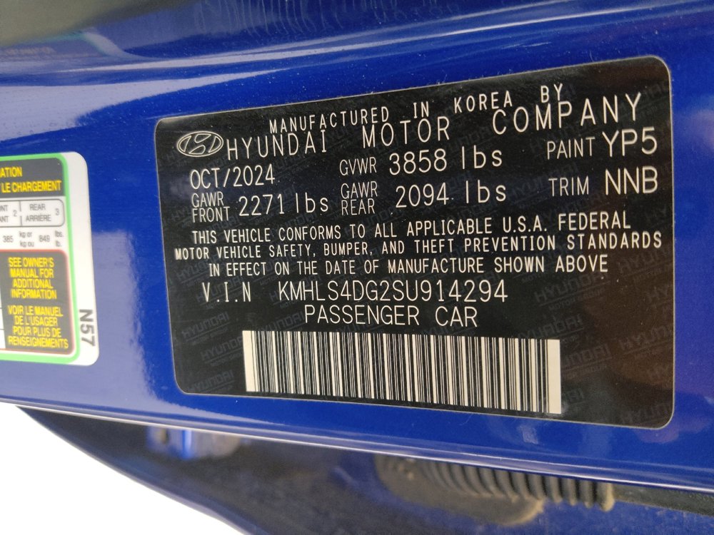 Used 2025 Hyundai Elantra SEL image 33