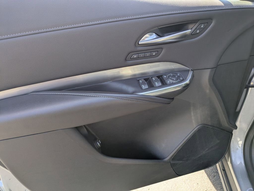 Used 2024 Cadillac XT4 Premium Luxury image 15