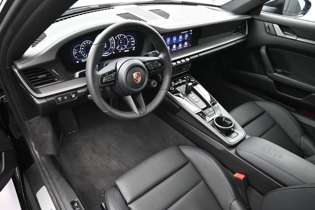 Certified 2026 Porsche 911 Carrera RWD image 4
