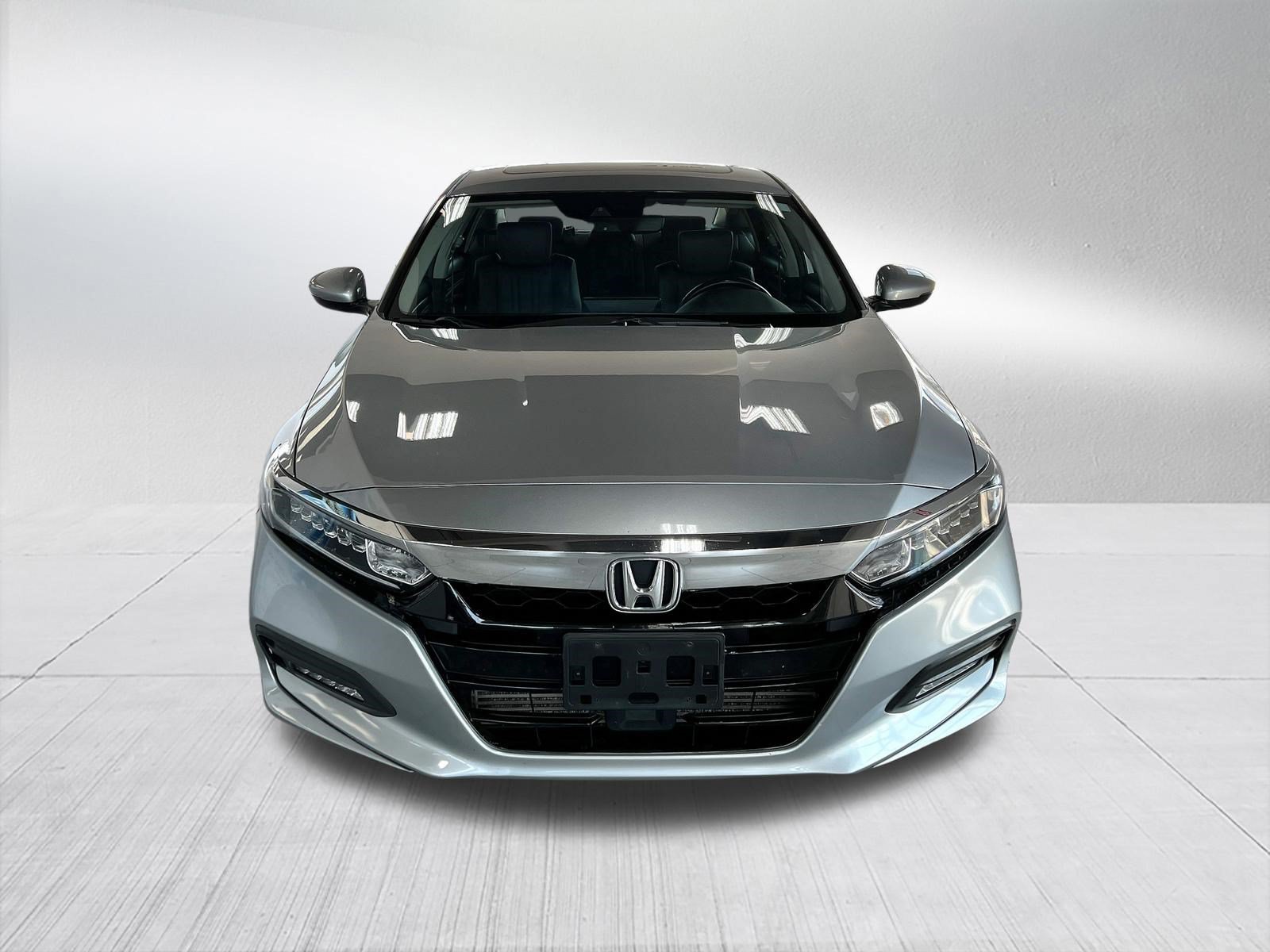 Used 2018 Honda Accord EX-L image 2
