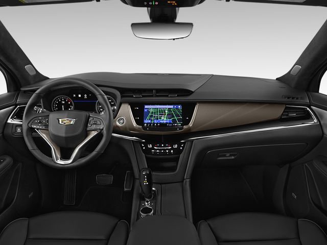 Used 2024 Cadillac XT6 Sport w/ LPO, ONYX Package image 3