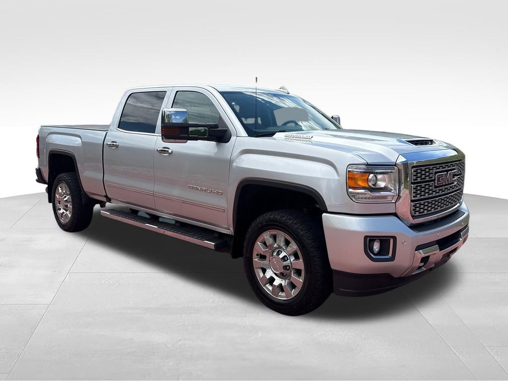 Used 2019 GMC Sierra 2500 Denali w/ Duramax Plus Package AWD/4WD image 1