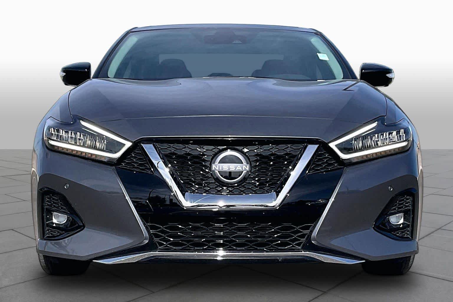 Used 2023 Nissan Maxima Platinum w/ Sport Mat Group FWD image 4