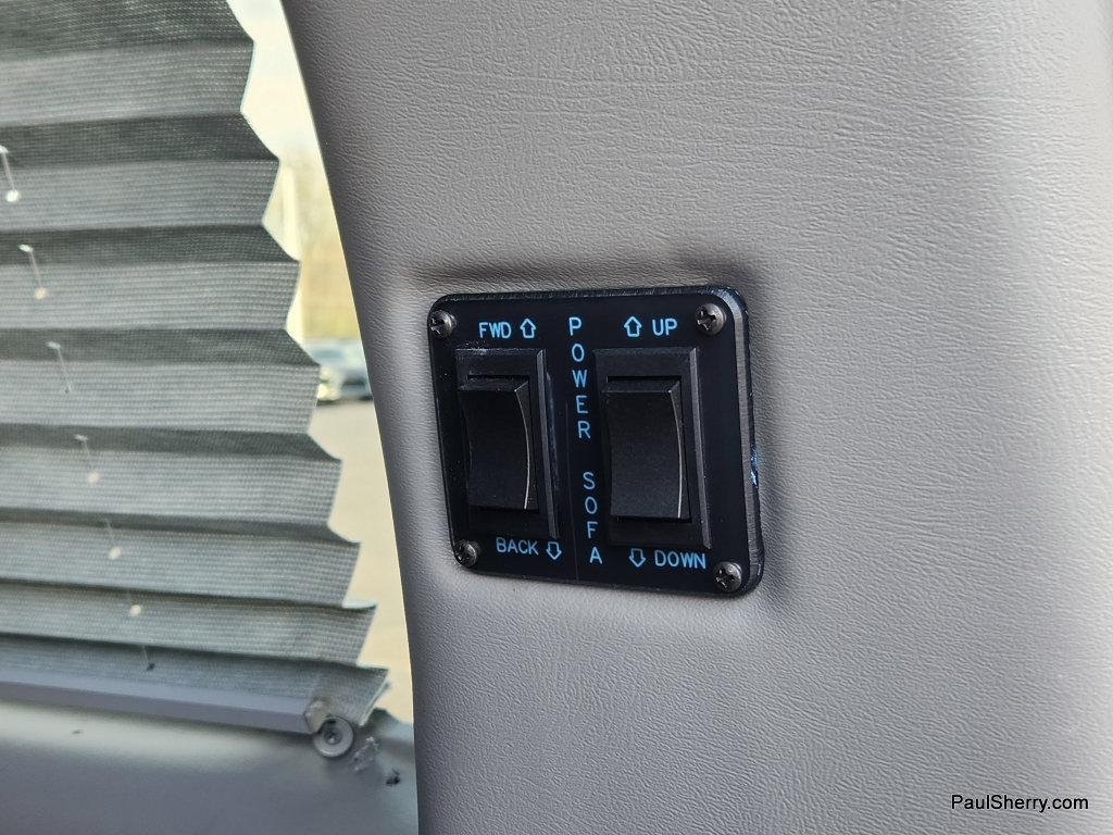 Used 2021 Chevrolet Express 2500 LS w/ Enhanced Convenience Package image 22