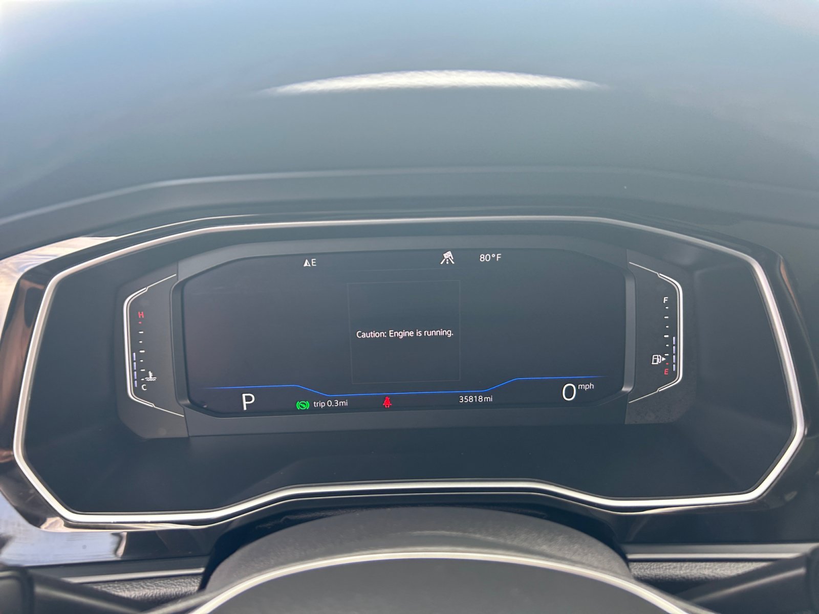 Used 2019 Volkswagen Jetta SEL w/ Cold Weather Package FWD image 10
