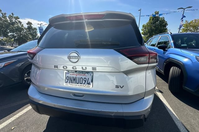 Used 2024 Nissan Rogue SV FWD image 6