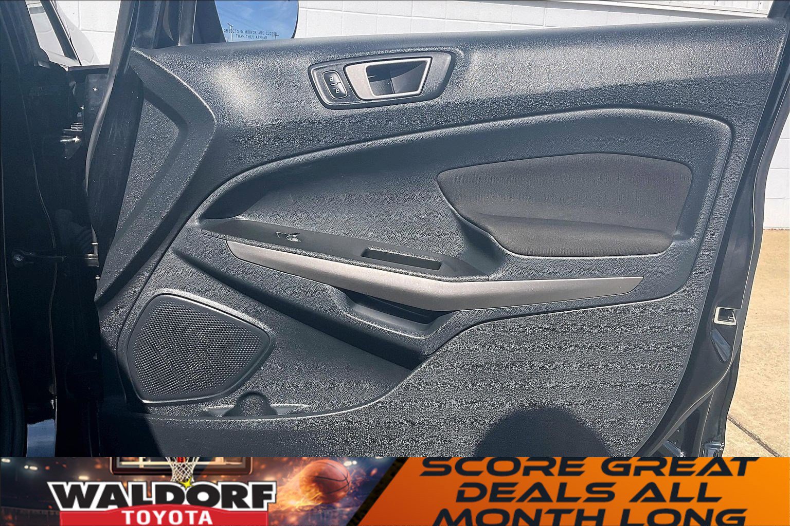 Used 2020 Ford EcoSport SE w/ SE Convenience Package image 29