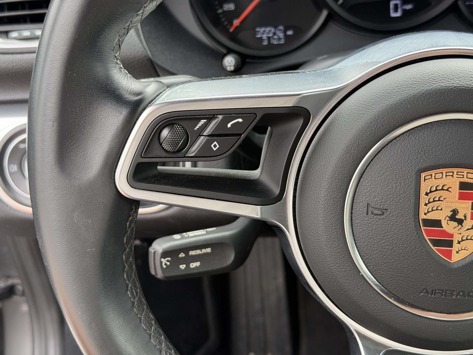 Used 2024 Porsche 718 Cayman RWD image 21