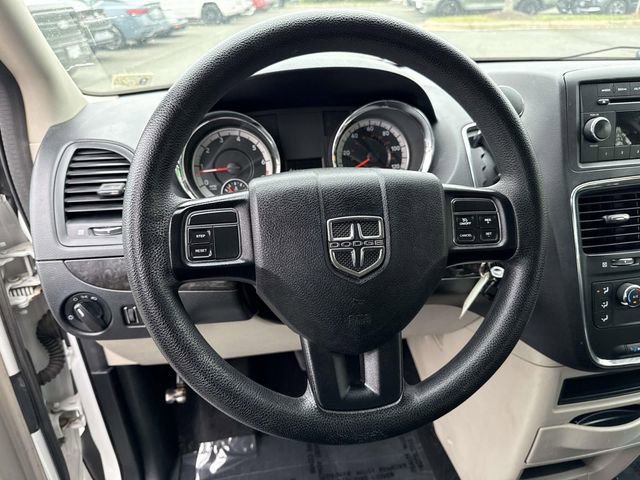 Used 2015 Dodge Grand Caravan American Value Package image 17