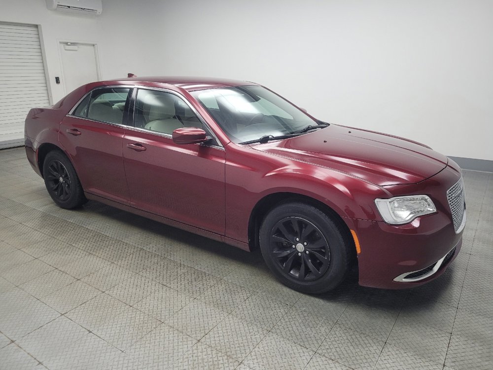 Used 2022 Chrysler 300 Touring image 11