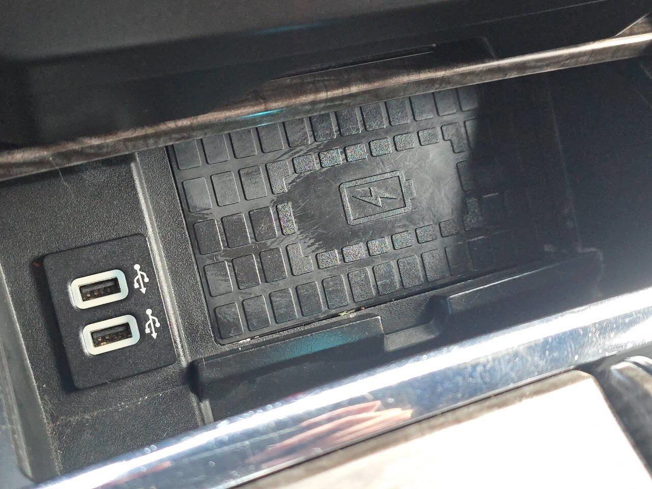 Used 2019 Ford Expedition Max Limited image 6