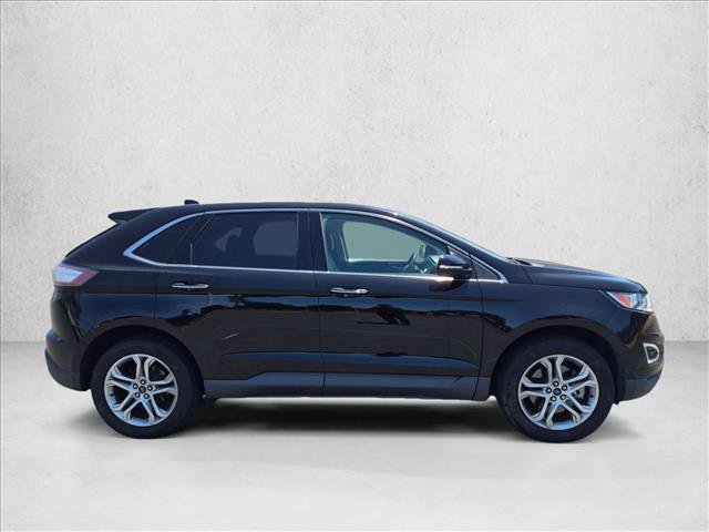 Used 2016 Ford Edge Titanium FWD image 4