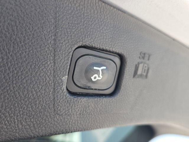 Used 2024 Ford Edge SEL w/ Convenience Package image 13