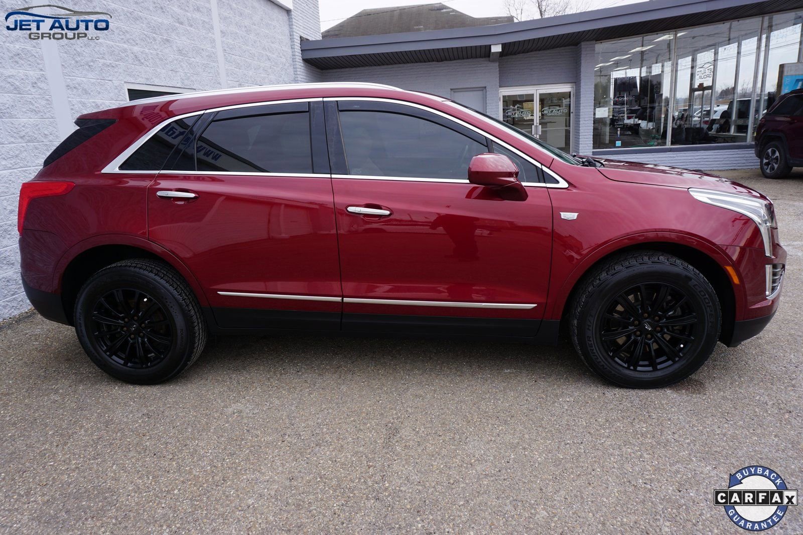 Used 2018 Cadillac XT5 Luxury w/ Driver Awareness Package image 6