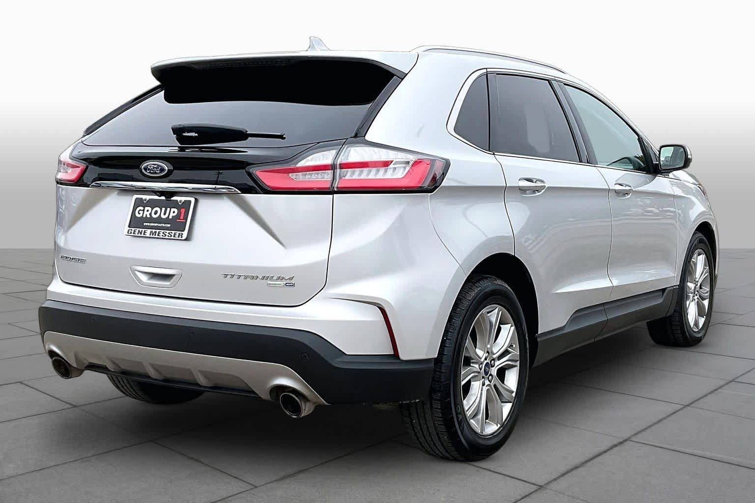 Used 2019 Ford Edge Titanium AWD/4WD image 13