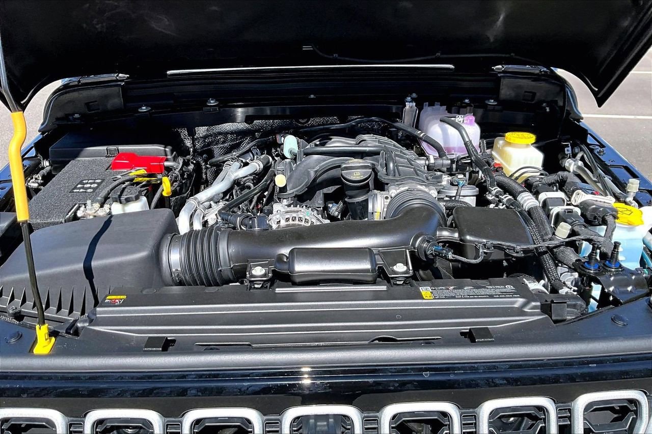 New 2026 Jeep Wrangler Sahara AWD/4WD image 36