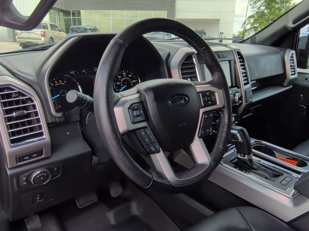 Used 2016 Ford F150 Platinum w/ Equipment Group 701A Luxury image 15