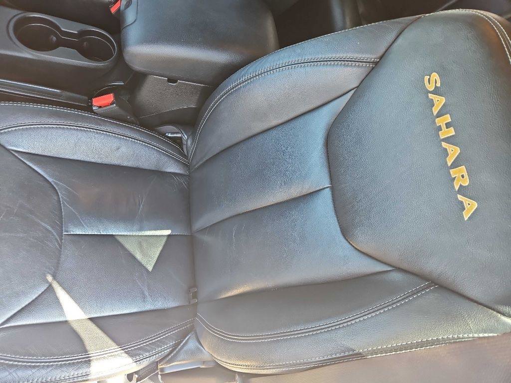 Used 2014 Jeep Wrangler Unlimited Sahara w/ Connectivity Group image 12