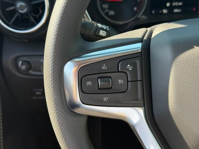 Used 2025 Chevrolet Blazer LT image 17