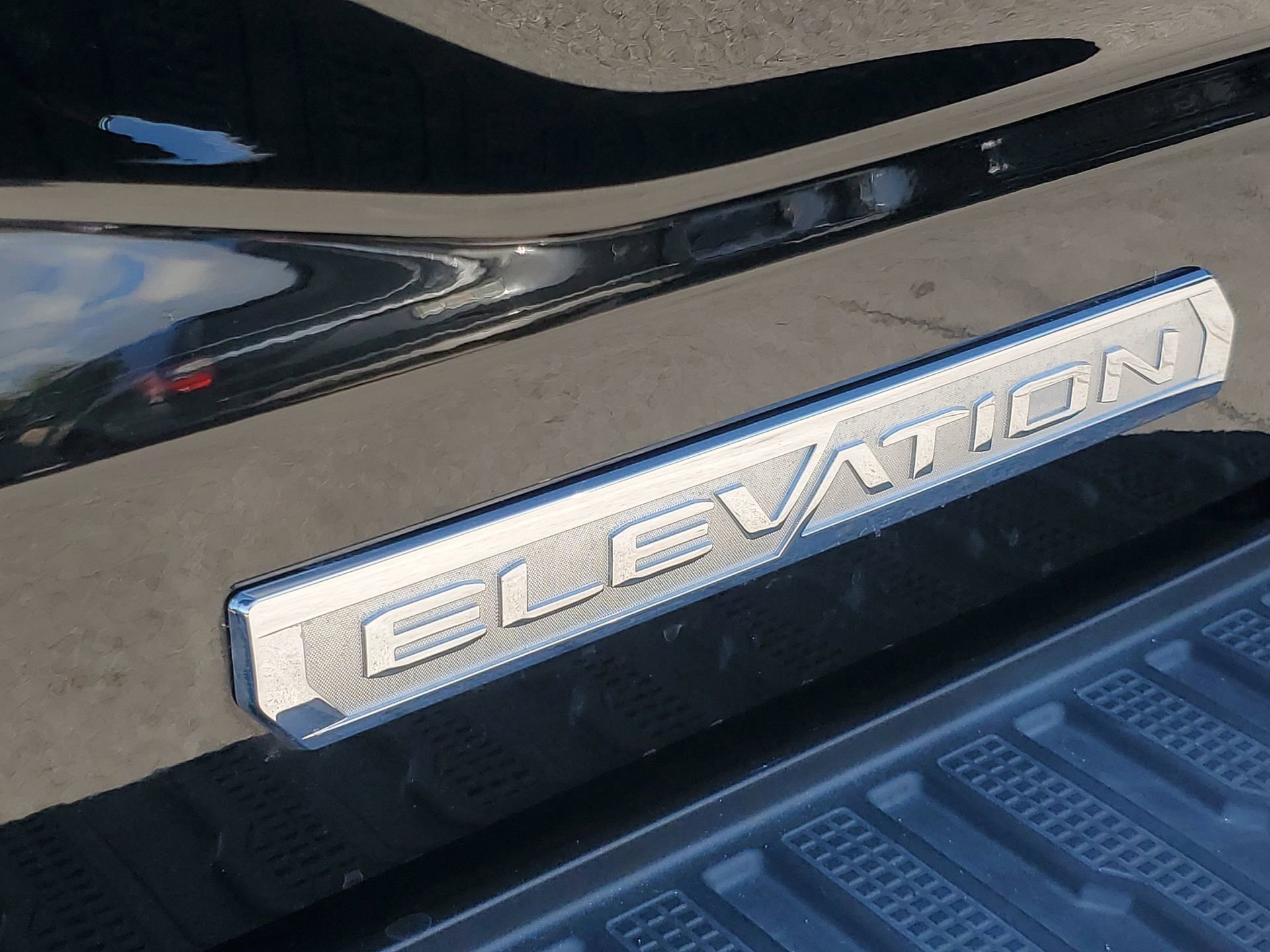 Used 2023 GMC Sierra 1500 Elevation AWD/4WD image 7