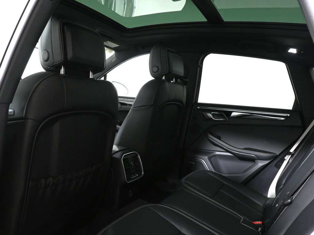 New 2026 Porsche Macan S AWD/4WD image 37