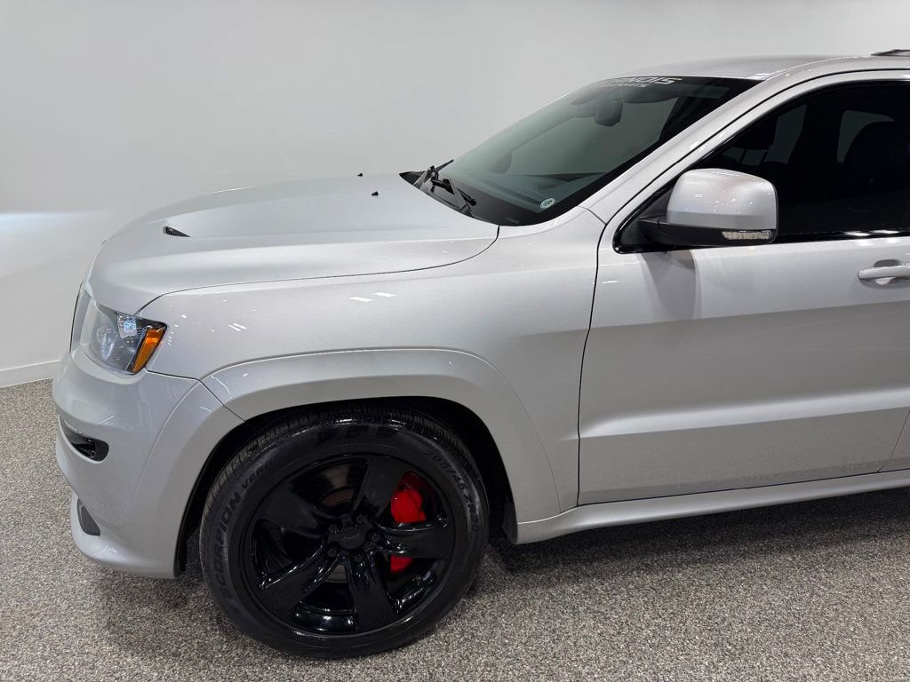 Used 2012 Jeep Grand Cherokee SRT8 w/ Luxury Group II image 9