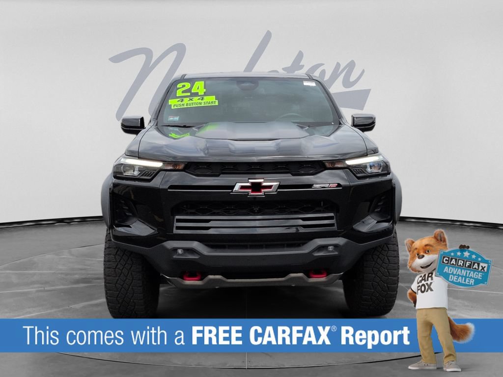 Used 2024 Chevrolet Colorado ZR2 w/ ZR2 Convenience Package III AWD/4WD image 2