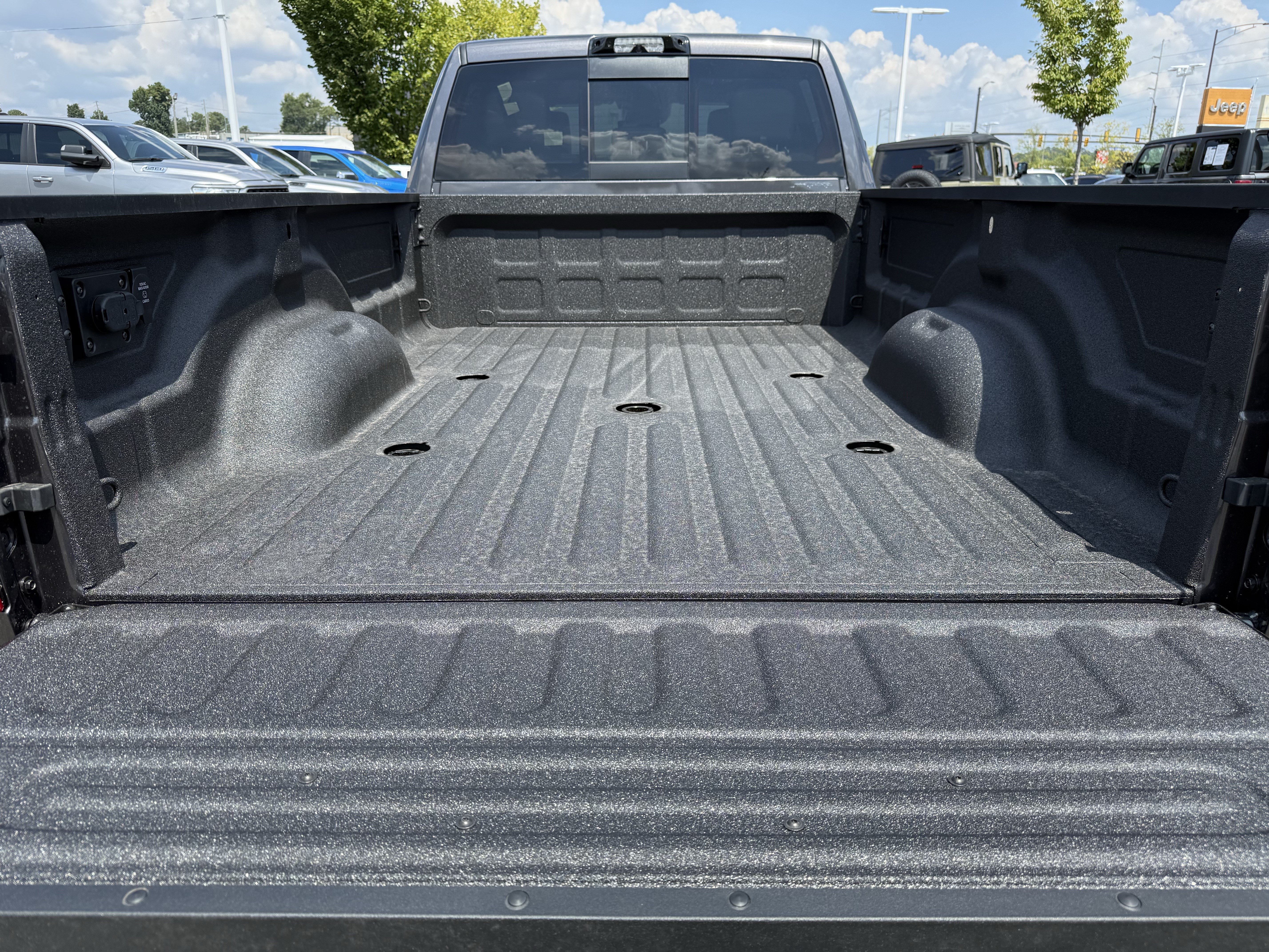 New 2027 RAM 3500 Laramie AWD/4WD image 35
