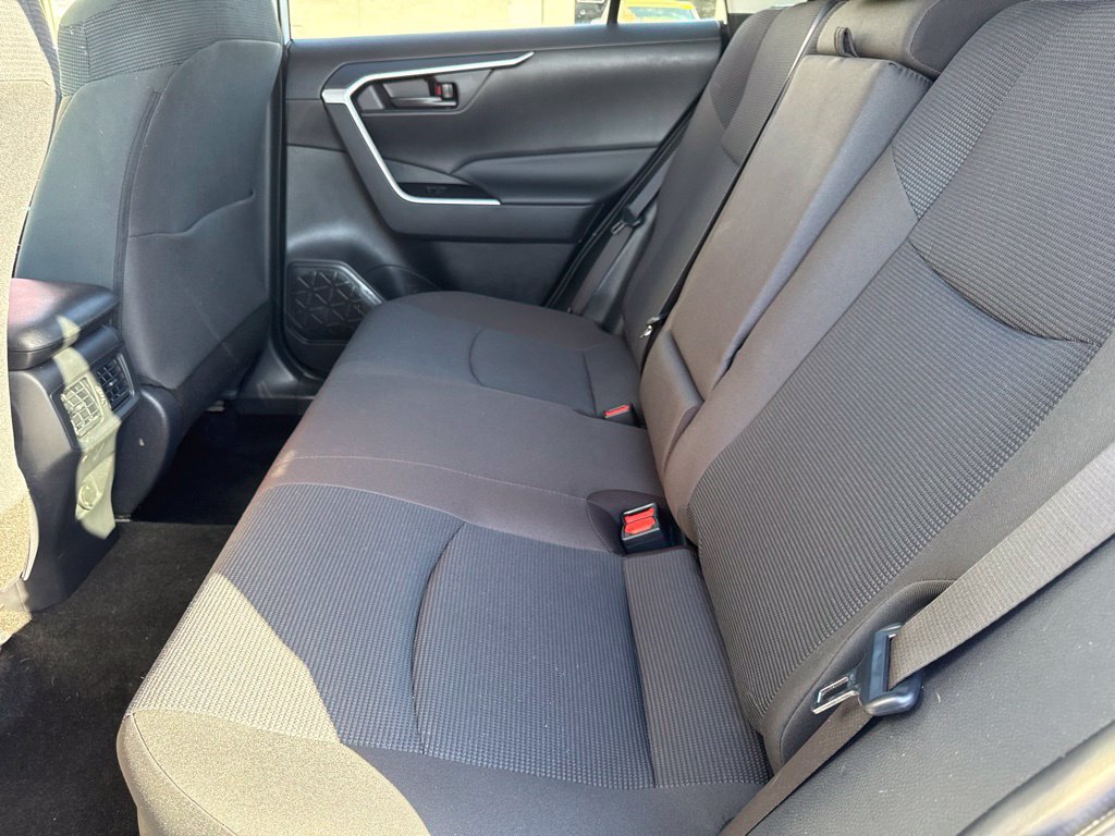 Certified 2025 Toyota RAV4 LE AWD/4WD image 30