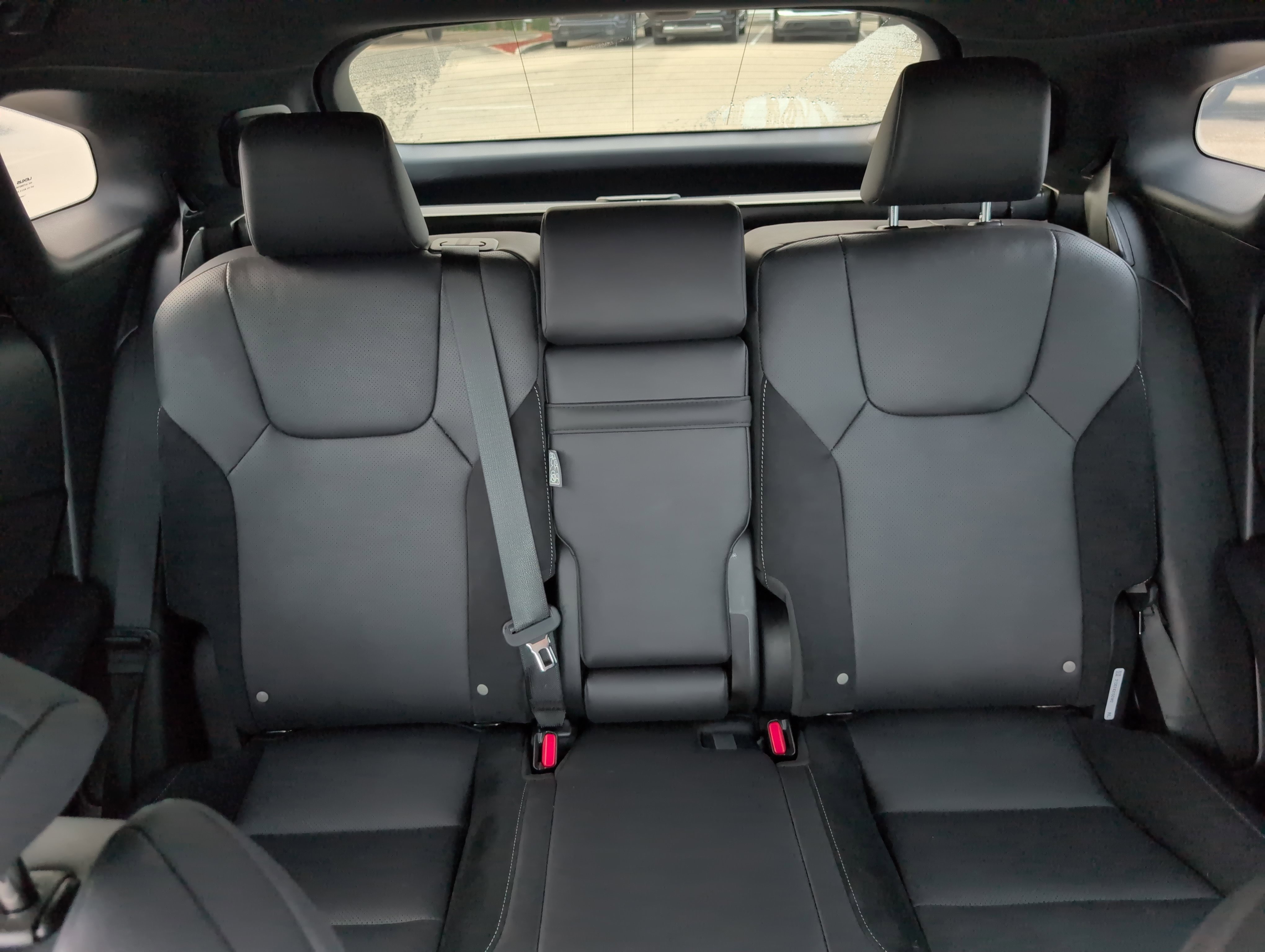 Used 2024 Lexus RX 500h F Sport image 25