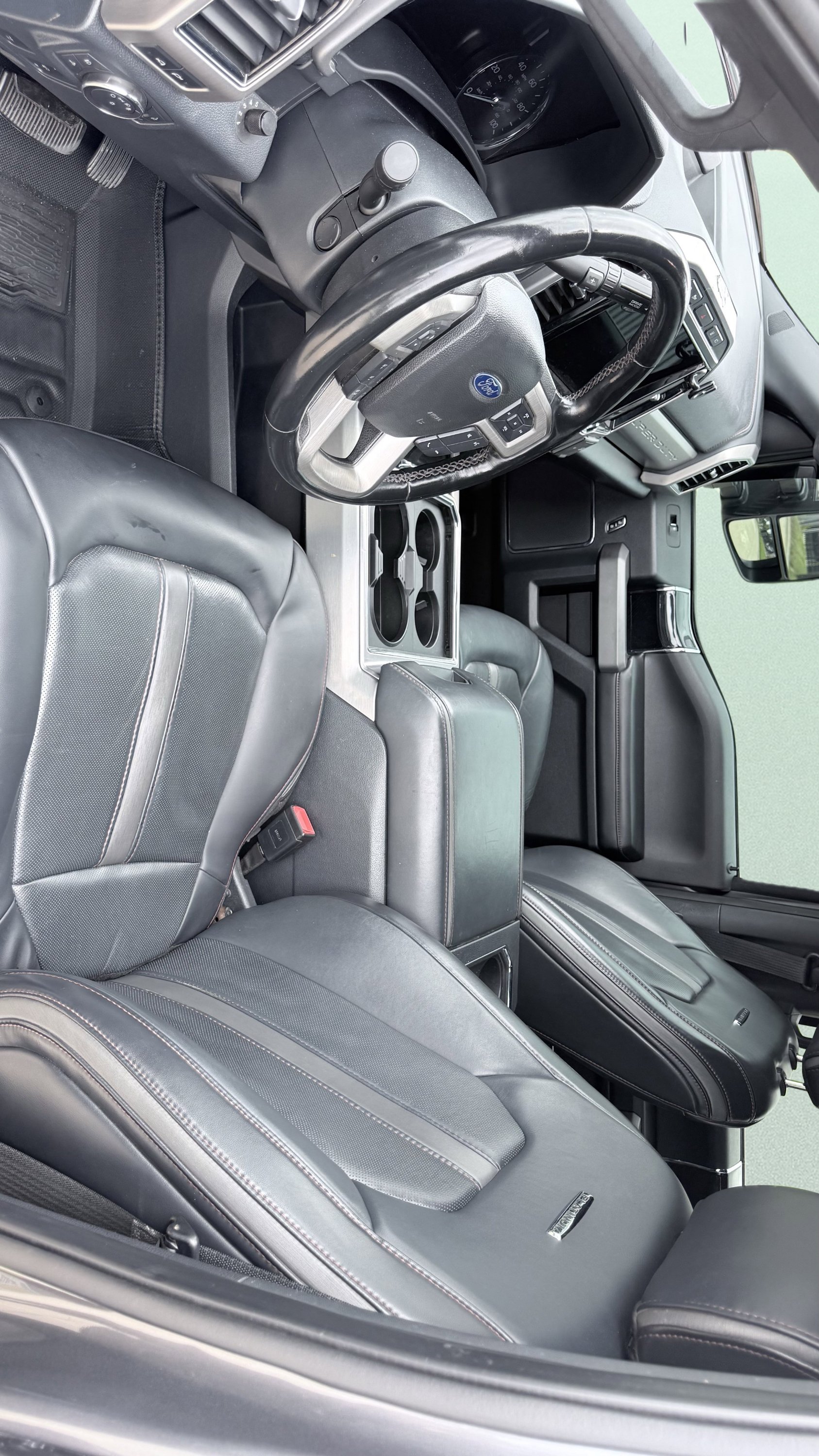 Used 2022 Ford F250 Platinum AWD/4WD image 21